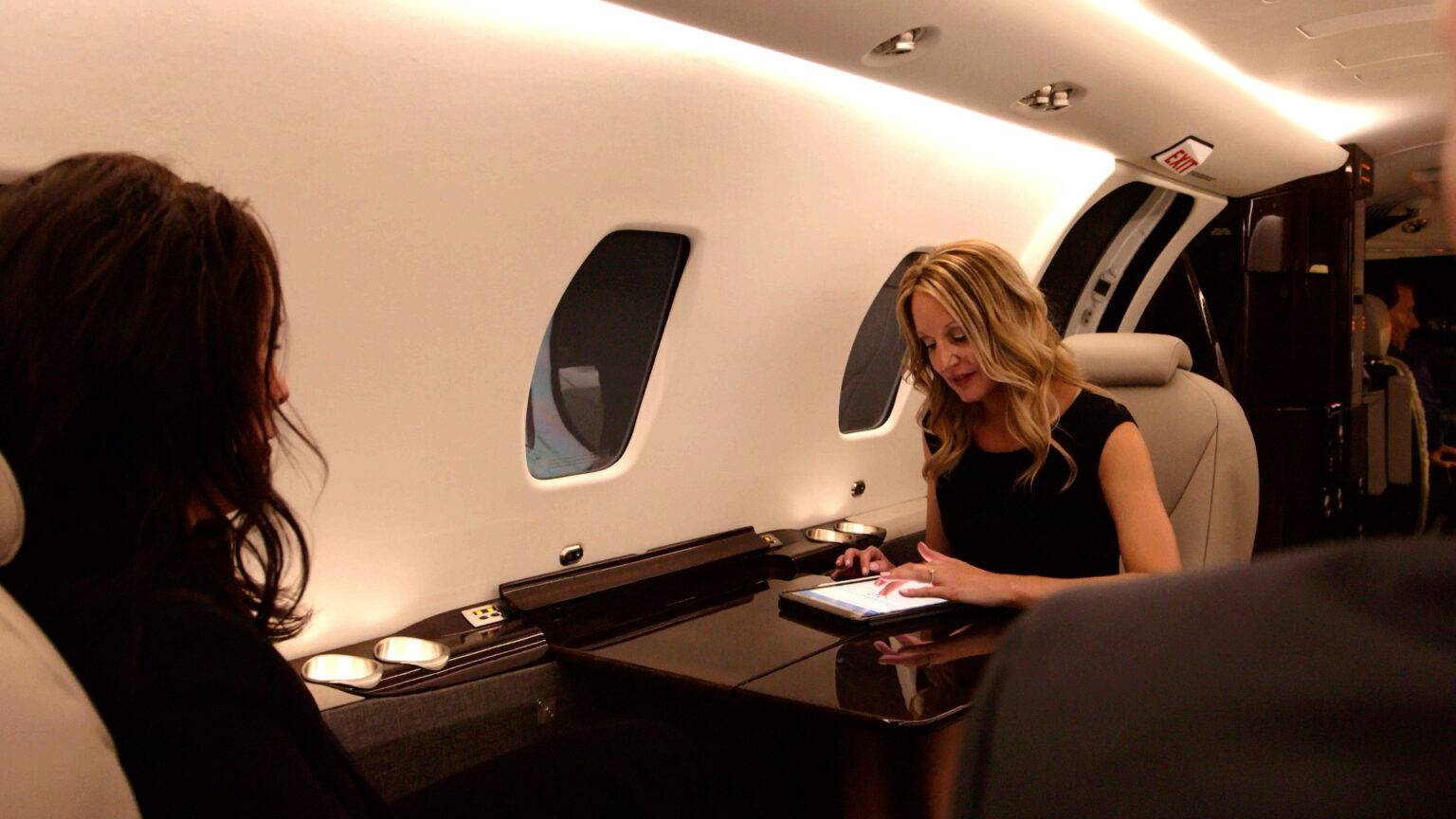 MORE THAN MEETS THE EYE THE POWER OF LED AIRPLANE CABIN LIGHTING